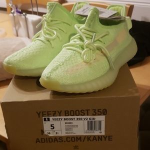Neon Yeezy never worn